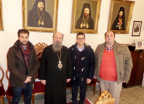 Τι πρέπει κάθε γυναίκα, να έχει στην τσάντα της;