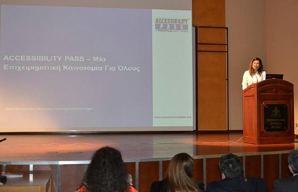 Συνταγή για αφράτα και πεντανόστιμα ρολά κανέλας