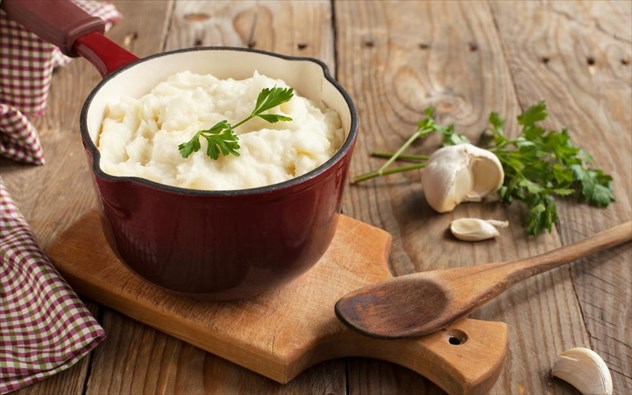 Επίσκεψη της ομάδος της Δόξας Δράμας στην Ε’ Μοίρα Καταδρομών