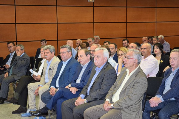 Σύλληψη ημεδαπού για άσκηση πλανόδιου υπαίθριου εμπορίου χωρίς άδεια