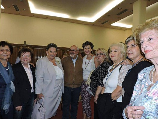100 Eισιτήρια διαρκείας σε ανέργους και απόρους απο τον κ.Μιχάλη Μποδούρογλου