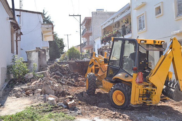 Σύλληψη ημεδαπού για καλλιέργεια φυτών κάνναβης και κατοχή ναρκωτικών