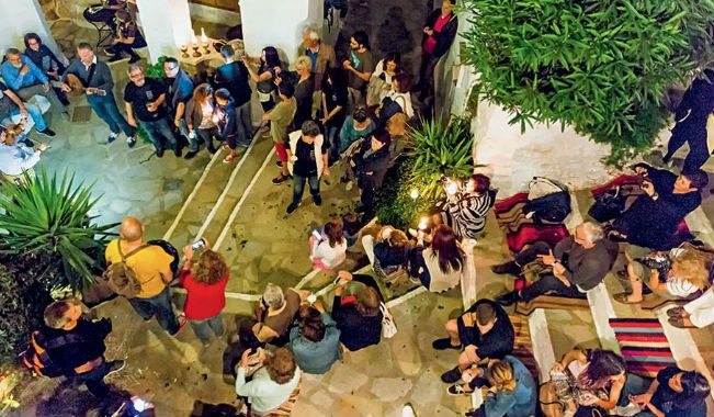 Τήνος: κάτι τρέχει