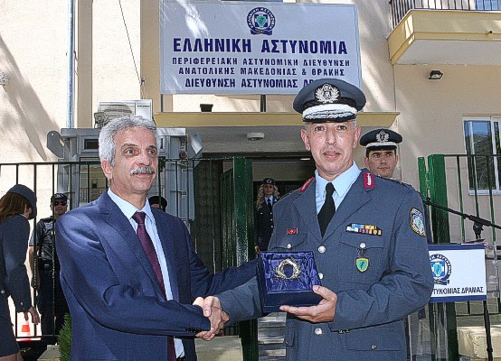 Ένα νοσταλγικό και άκρως «ζωντανό» αφήγημα για όσους μεγάλωσαν τη δεκαετία του ’80