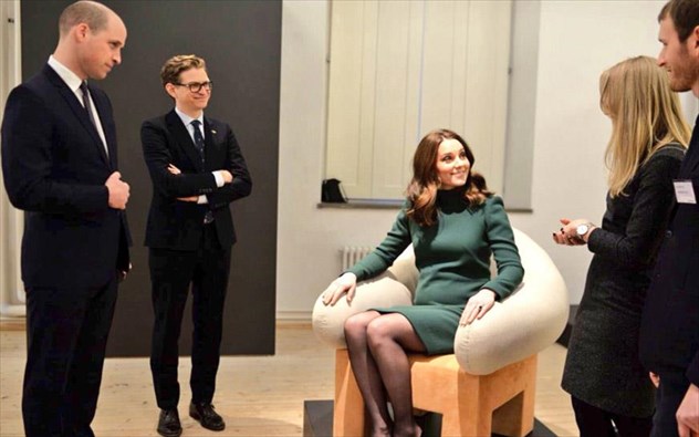 Κοτόπουλο με παρμεζάνα του Άκη Πετρετζίκη