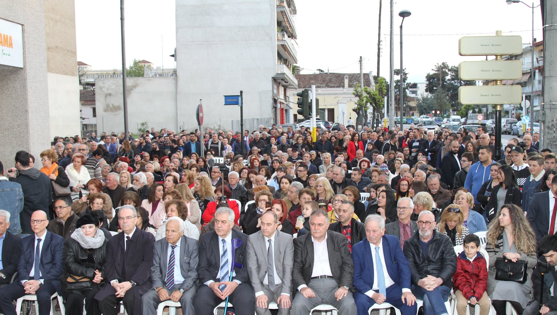 O Δήμαρχος Δράμας, κ. Χριστόδουλος Μαμσάκος, εγκαινίασε το εκλογικό κέντρο της παράταξης «Ενώνουμε τη Δράμα»