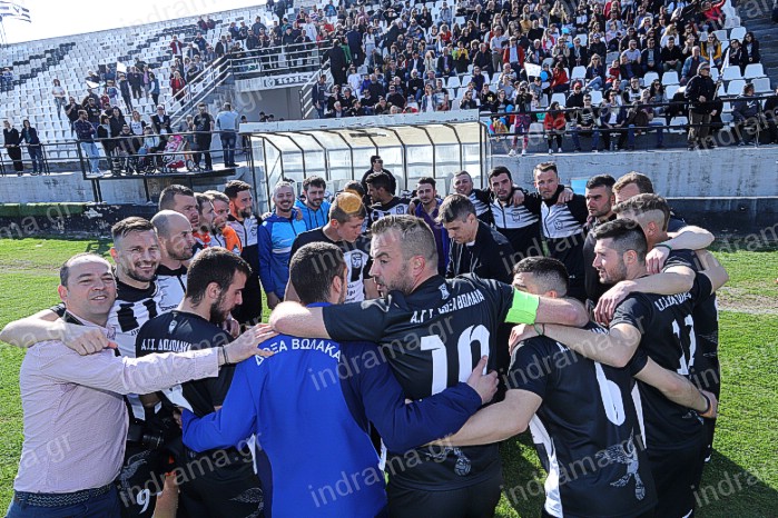  Στην πορεία της ζωής μας όλοι γράφουμε μια μικρή Ιστορία, μια ιστορία που για να θεωρηθεί ολοκληρωμένη πρέπει να γραφτεί και ο επίλογος της.
