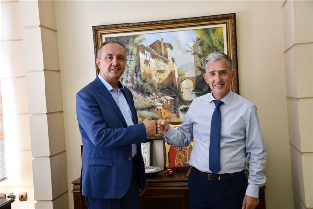 Επίσκεψη του Υφυπουργού Εσωτερικών Μακεδονίας –Θράκης κ. Θεόδωρου Καράογλου στο Επιμελητήριο Δράμας& τον Πρόεδρο Στέφανο Γεωργιάδη.