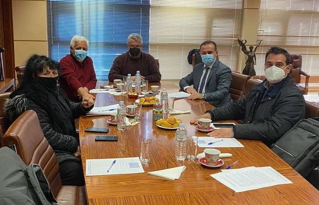 Η ΔΟΞΑ ΠΡΕΠΕΙ ΝΑ ΜΑΣ ΕΝΩΝΕΙ, ΟΧΙ ΝΑ ΜΑΣ ΔΙΧΑΖΕΙ …